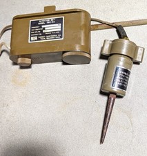 Vietnam USGI TRC-3A Seismic Intrusion Detector Dorsett Geophone 127.40MHz TESTED picture