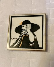 VINTAGE STRATTON ART DECO STYLE DOUBLE MIRROR COMPACT 50+ YR OLD LOT# A45 picture