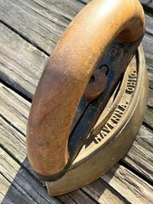 RARE #2 ANTIQUE A.C. WILLIAMS & CO SAD IRON DETACHABLE WOODEN HANDLE 1900’s USA picture