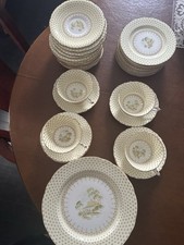 45 Pieces Paragon Fine None China Queen Elizabeth Made In England 2147 picture