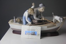 LLADRO Fishing with Gramps 5215 Boat Figurine w/ Base Read picture