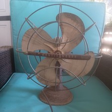 Vintage WESTINGHOUSE “Lively Aire” Oscillating Electric Desk Fan picture