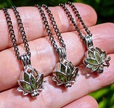 Moldavite / Moldavite Pendant / Moldavite Necklace / Moldavite Jewelry / Genuine picture