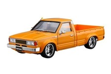 Aoshima 1/24 720 Datsun Truck Custom ’82 Nissan Model Kit picture