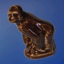 Wade Whimsies Gorilla Red Rose Tea Figurine 2nd US Series 1985-1994 England picture