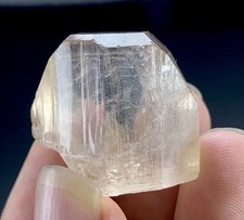 138 Cts Genuine Natural Topaz Crystal from Pakistan Rare Quality 24x17x18 mm. picture