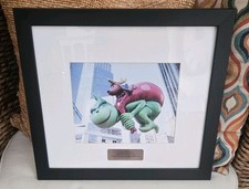 2017 Macy’s Thanksgiving Parade Grinch Illumination Framed Photo Plaque picture