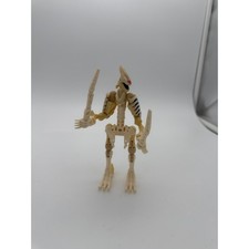 Transformers Generations War for Cybertron: Kingdom Deluxe WFC-K25 Wingfinger picture