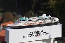 Rare Holland America Line' Veendam Cruise Ship Model 1:420 picture