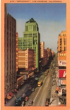 LOS ANGELES CA 'BROADWAY' STREET VIEW 1940s LINEN POSTCARD 081626 V picture