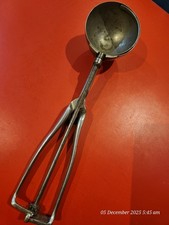 Antique GILCHRIST No. 30 Size 12 Ice Cream Scoop picture