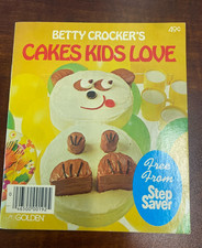 Vintage 1976 Betty Crocker's Cakes Kids Love Recipe Booklet Golden Press picture