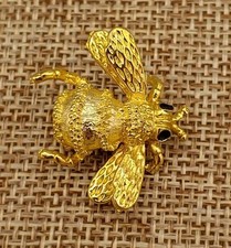 Vintage Bee Bumblebee Brooch Pin Gold Toned picture