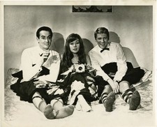 Vittorio De Sica WOMAN TIMES SEVEN Five original photographs from the #135367 picture