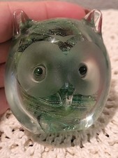 Kerry Glass Owl Ireland green art glass  figurine small paperweight picture