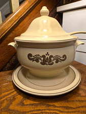 Pfaltzgraff Village 3 Qt Stoneware Soup Tureen w/ Lid Ladle Stand 06-170 picture