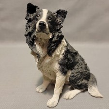 VTG Sandi cast? Sitting Border Collie Dog Figurine Black White Resin picture