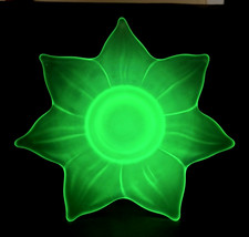 Westmoreland Green Uranium Frosted Glass 7 Petal Lotus Flower Plate ca. 1920-30s picture