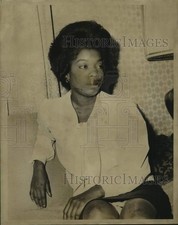 1968 Press Photo Mrs. J.W. Wright Sitting in a Chair - noc38248 picture