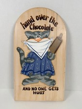 VTG Folk Art Wooden Cat Wall Plaque Hand Painted Funny 13