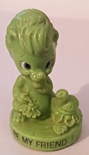 Anthropomorphic Squirrel Be My Friend 1975 Russ Berrie Green 3 Inch Figurine picture