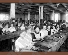 1916 View of Women Working at San Telmo Cigar Factory in Detroit 8x10 Photo picture