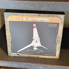 New 2024 Disney Parks Star Wars Galaxy's Edge T-16 Skyhopper Airspeeder picture