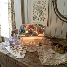 Porcelain Night Light Perfume Warmer Vintage Pastel Cottagecore Vanity 1950s... picture