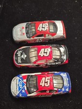 Lot 3 2000-04 RACING CHAMPIONS -Hotwheels  NASCAR # 45 KYLE PETTY Racing  - 1/64 picture