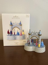 2007 Hallmark Ornament Motion At The Ball Magic Princesses Disney -6-9-179 picture