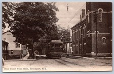 K11/ Brockport New York Postcard c1910 Erie St Main Trolley Stop 416 picture