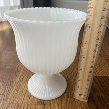 Vintage E.O. Brody Co. USA M3000 WHITE MILK GLASS Ribbed Pedestal Vase 6.5” Urn picture