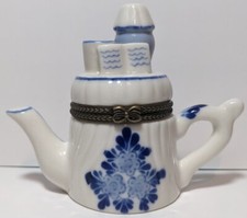 Porcelain D.N. & E.I. Holland Delft Side Table Teapot Trinket Box Blue & White picture