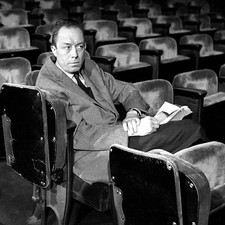 Albert Camus during the shooting of the program Close-up to the th- Old Photo 1 picture