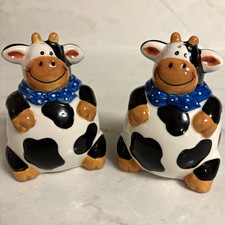 Vintage Ceramic Happy Cows Salt & Pepper Shakers Set of 2 picture