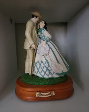 Couple Figurine Resin Painted White Green Brown Beige Wooden-Style Base picture