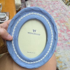 Vintage Wedgwood Jasperware Blue White Oval Picture Frame 3.5x5” England RARE picture