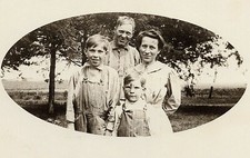 1907-18 RPPC Mr. & Mrs. William Hintz & Sons Family Portrait Real Photo Postcard picture
