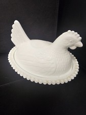 Vintage Indiana White Milk Glass Chicken Hen on Nest Covered Bowl Candy Dish picture