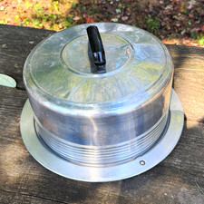 Aluminum Vintage Regal Ware Aluminum Cake Carrier | Mid Century Cake Keeper picture
