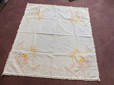 Collectible Table Cloth Linen Floral Hand Embroidered Lace Trim 32 x 30