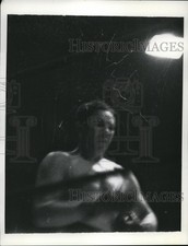 1935 Press Photo Boxer Max Baer in a boxing ring - net22694 picture