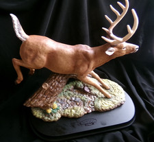 Boehm At Home by Home Interiors “Ten Point Whitetail Buck” w/stand Mint 😃😊 picture