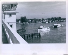 1975 Coast Guard Auxilliary Boat Tows House Madeira Beach Boats Photo 8x10 picture