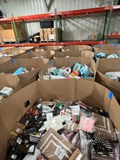 AMAZON A Lot of General Merchandise Fun Liquidations Bundles picture