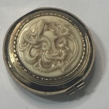 Vintage Gold Tone Round Hinged Cosmetic Compact Mirror w/ Cameo Lady Insert picture