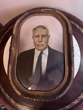 VTG Victorian Oval Wood Convex Glass Picture Frame Midwest Portrait Studios picture