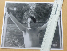 Jeremy Brett   No Shirt 10 x 8 Photograph #22 picture