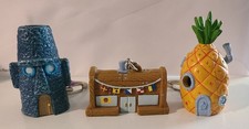 VTG Collectable Sponges Buildings From Bikini Bottom Keychains Viewers picture