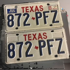 VTG Texas License Plates Pair Plate # 872 PFZ 1994 Texas Flag Garage Bar Decor picture